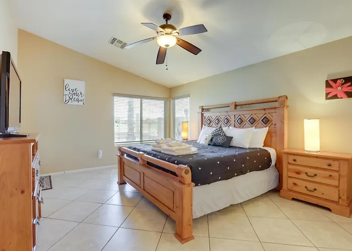 Holiday home Golfer's Oasis W/ Heated Pool In Avondale!