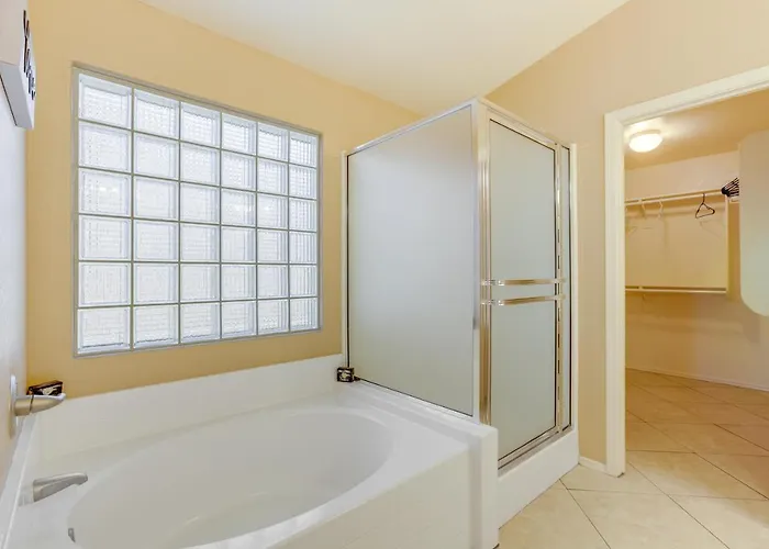 Holiday home Golfer's Oasis W/ Heated Pool In Avondale! Avondale